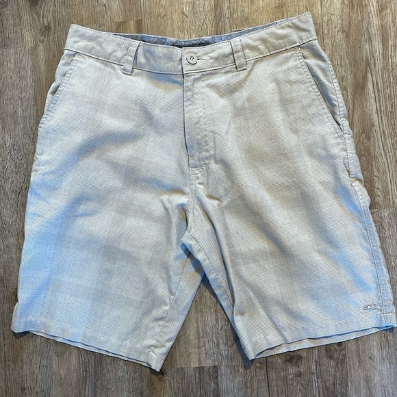 O'NEILL BEIGE PLAID SHORTS (32) - Picture 1 of 7